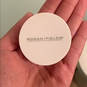 Rodan + Fields Mineral Peptides light